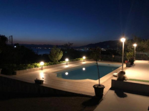 Dolphin villa